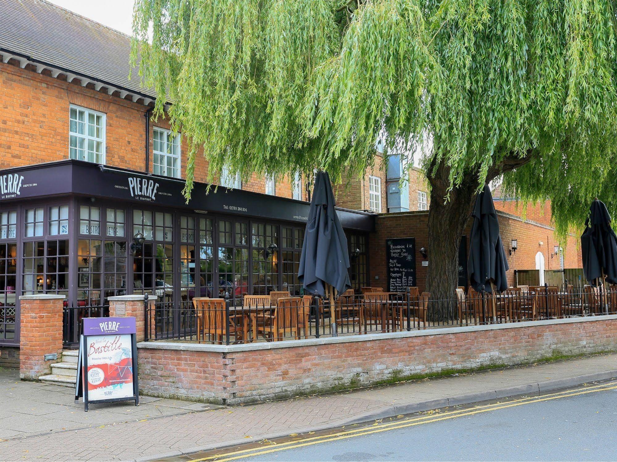 Swan's Nest Hotel 4*